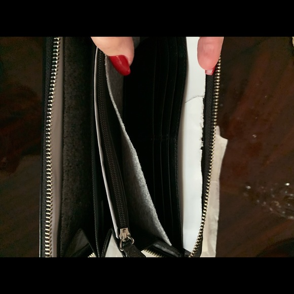 NWOT Coach Bow Wallet - Picture 3 of 6